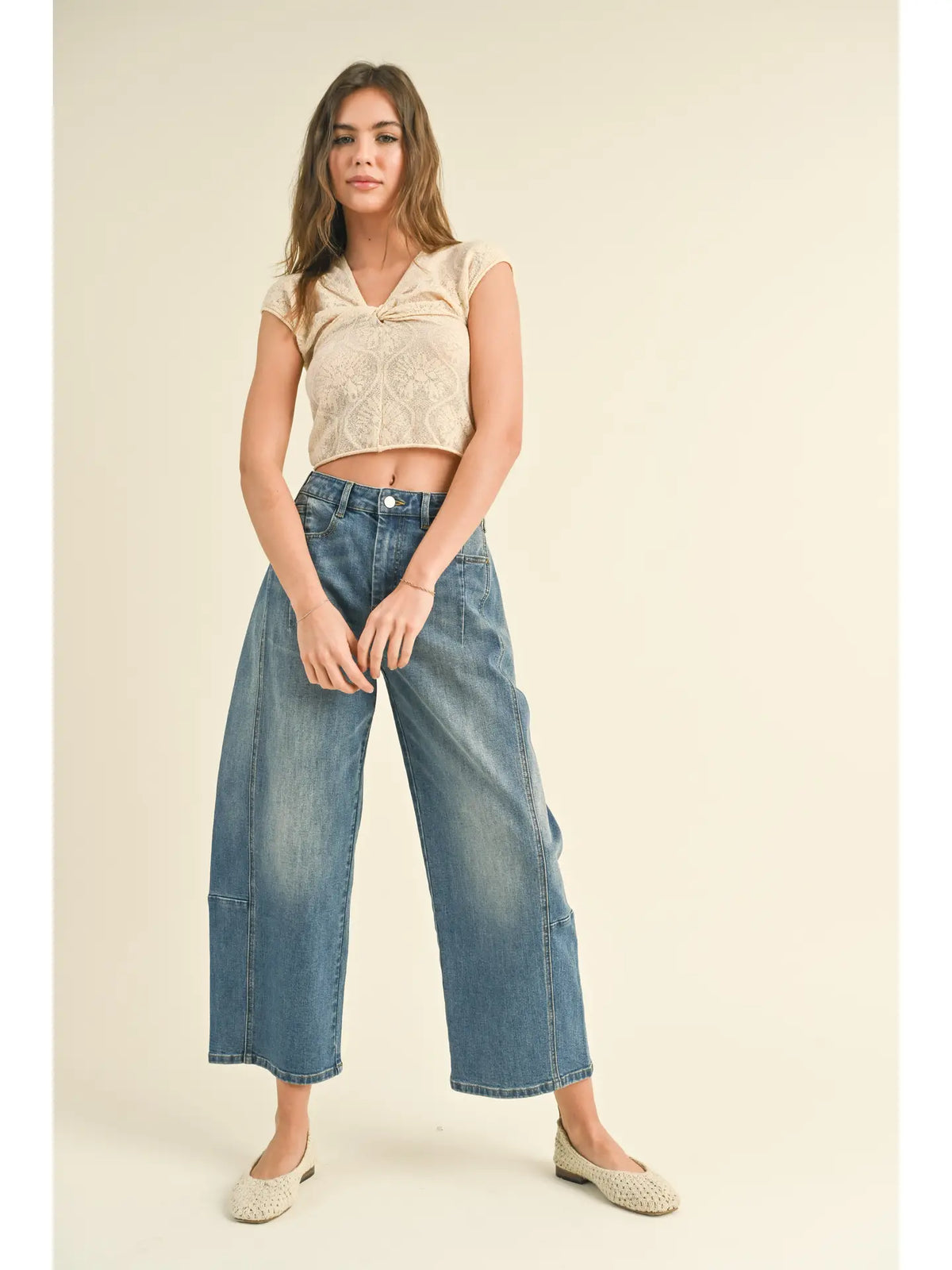 Barrel-Leg Cropped Jeans
