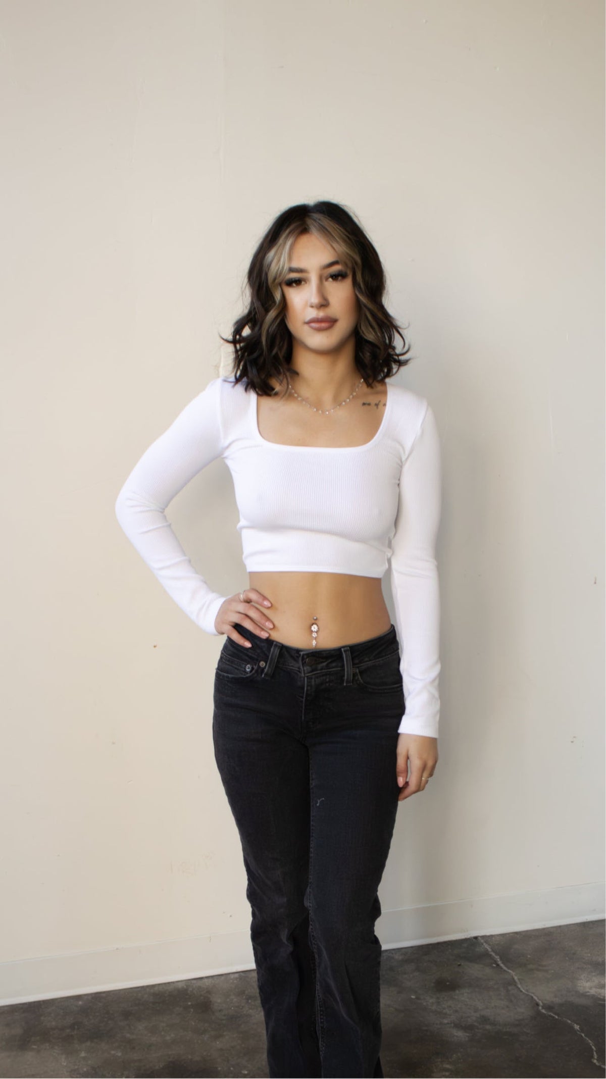 Basic crop top with cutout