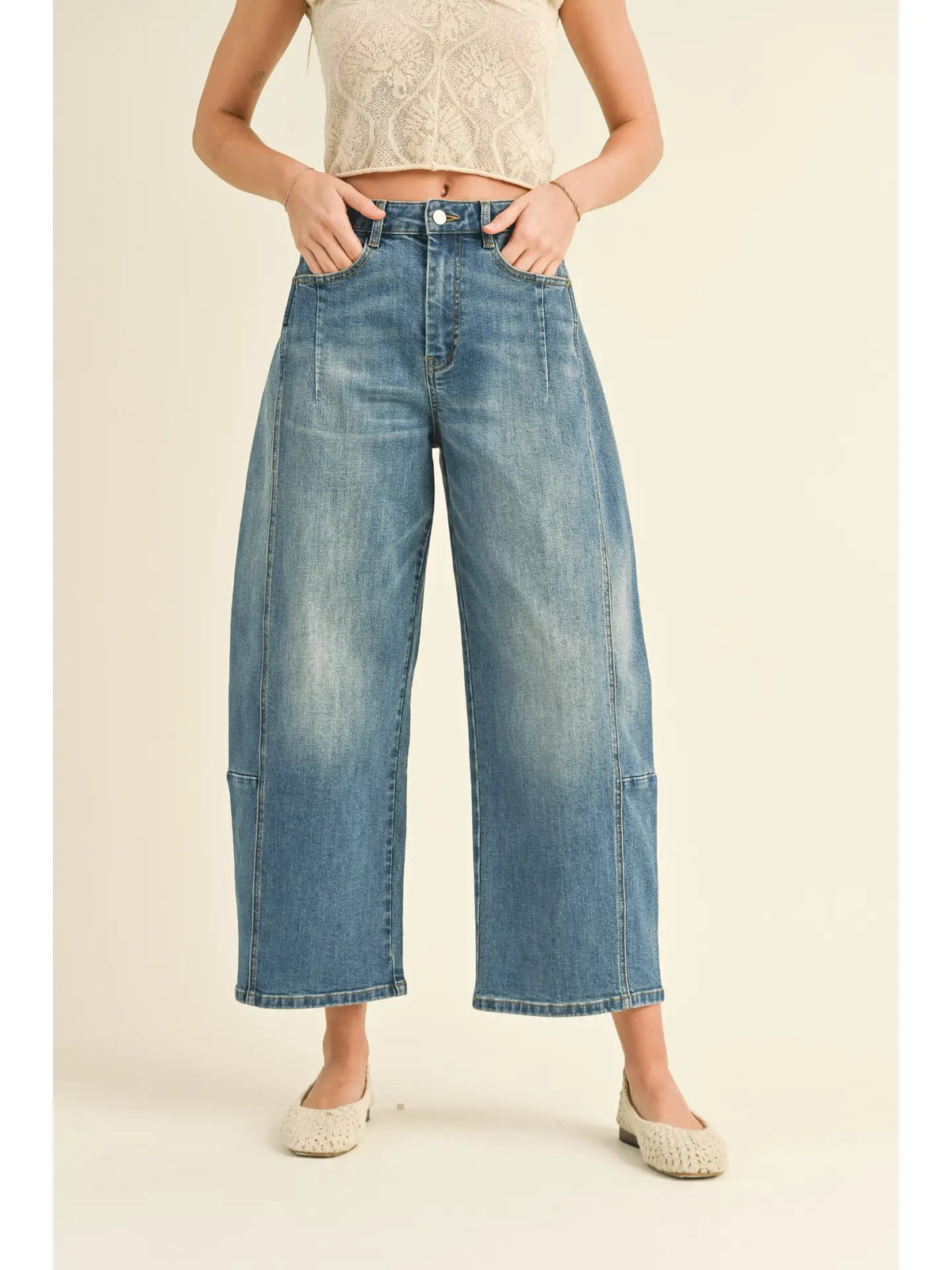 Barrel-Leg Cropped Jeans